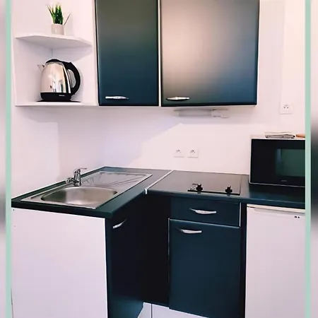 Francois - Superbe T1 - D Au Pied Des Thermes De - Wifi Avec Fibre