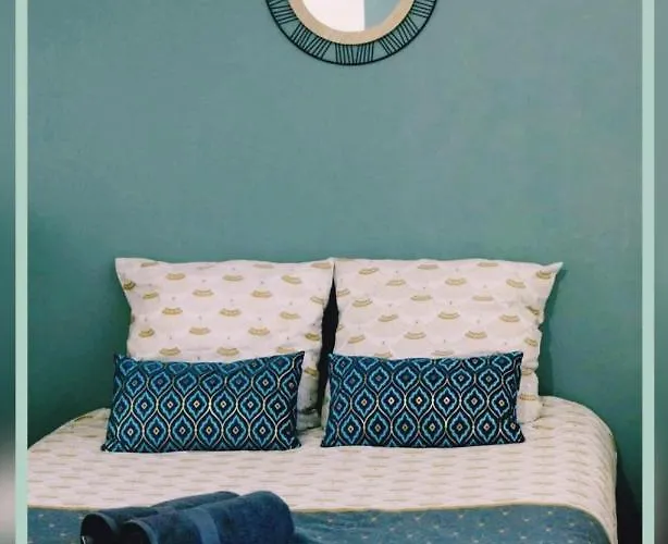 Francois - Superbe T1 - D Au Pied Des Thermes De - Wifi Avec Fibre Néris-les-Bains